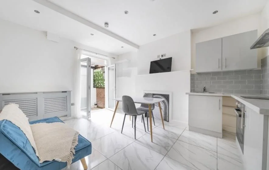 1 bedroom apartment for rent