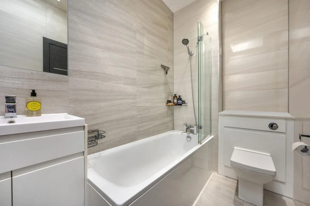 2 bedroom house for rent