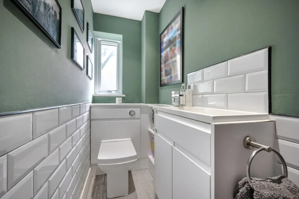 2 bedroom house for rent