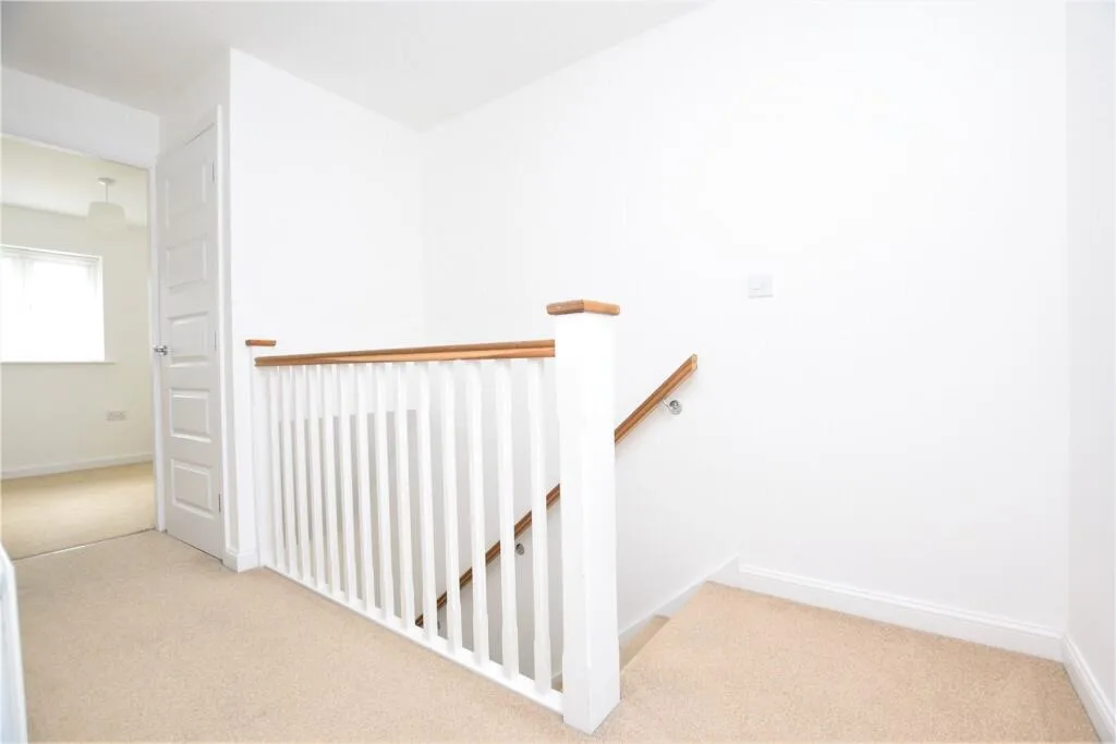 3 bedroom semi-detached house for rent
