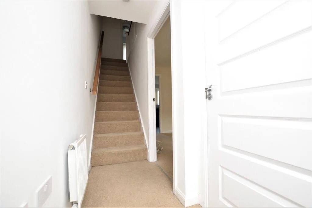 3 bedroom semi-detached house for rent