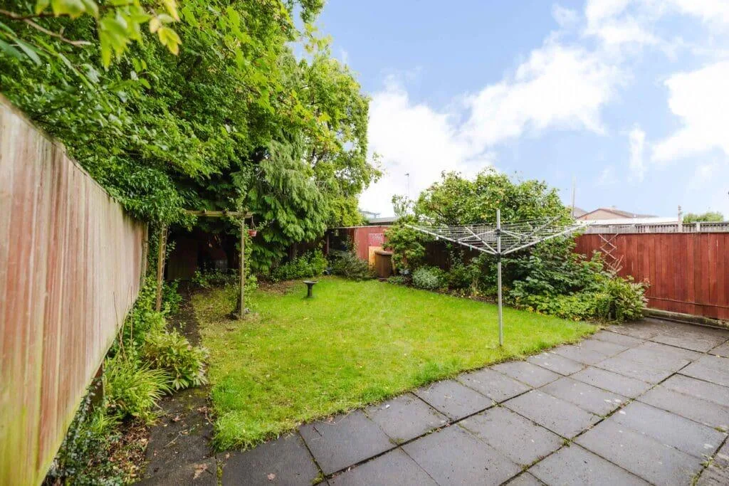 2 bedroom bungalow for rent