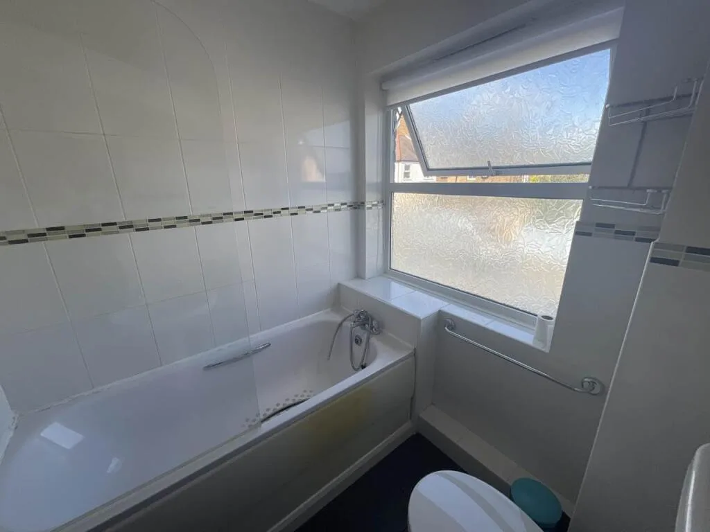 2 bedroom house for rent