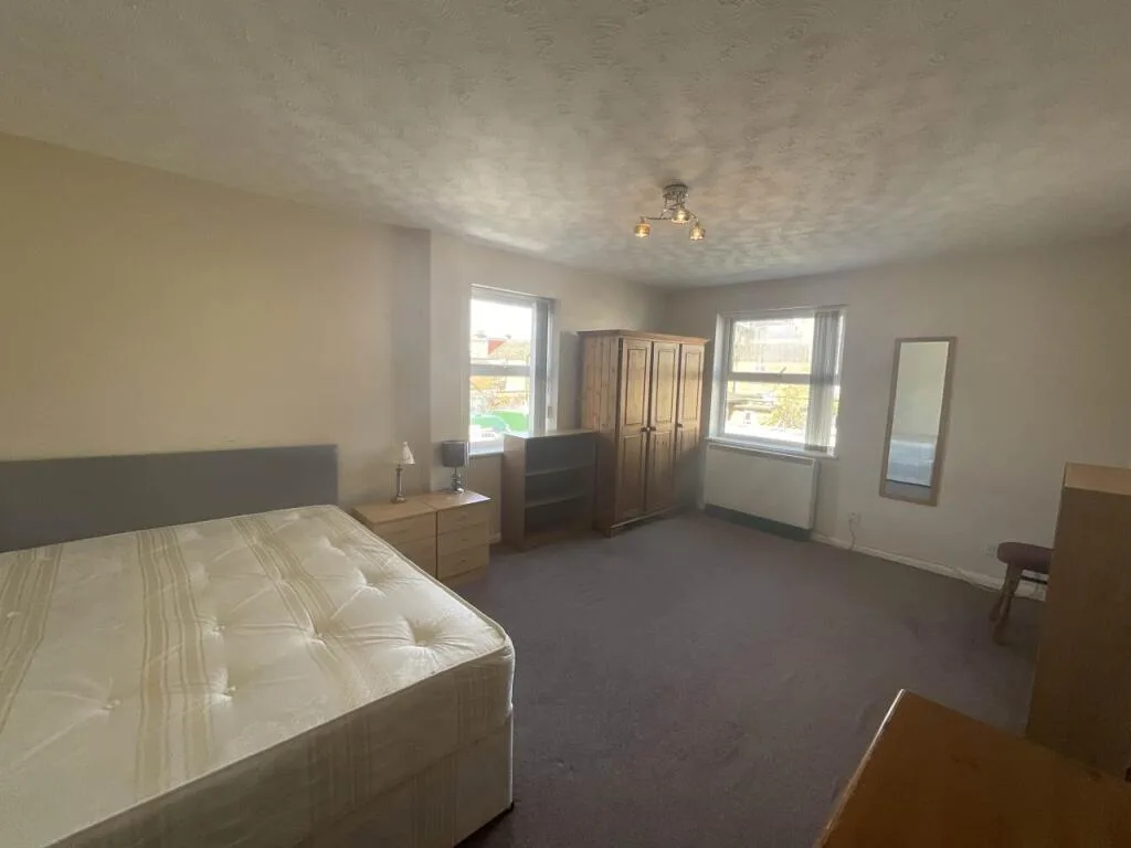 2 bedroom house for rent