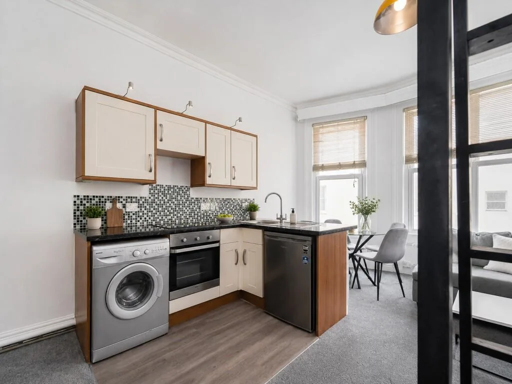Studio flat for rent