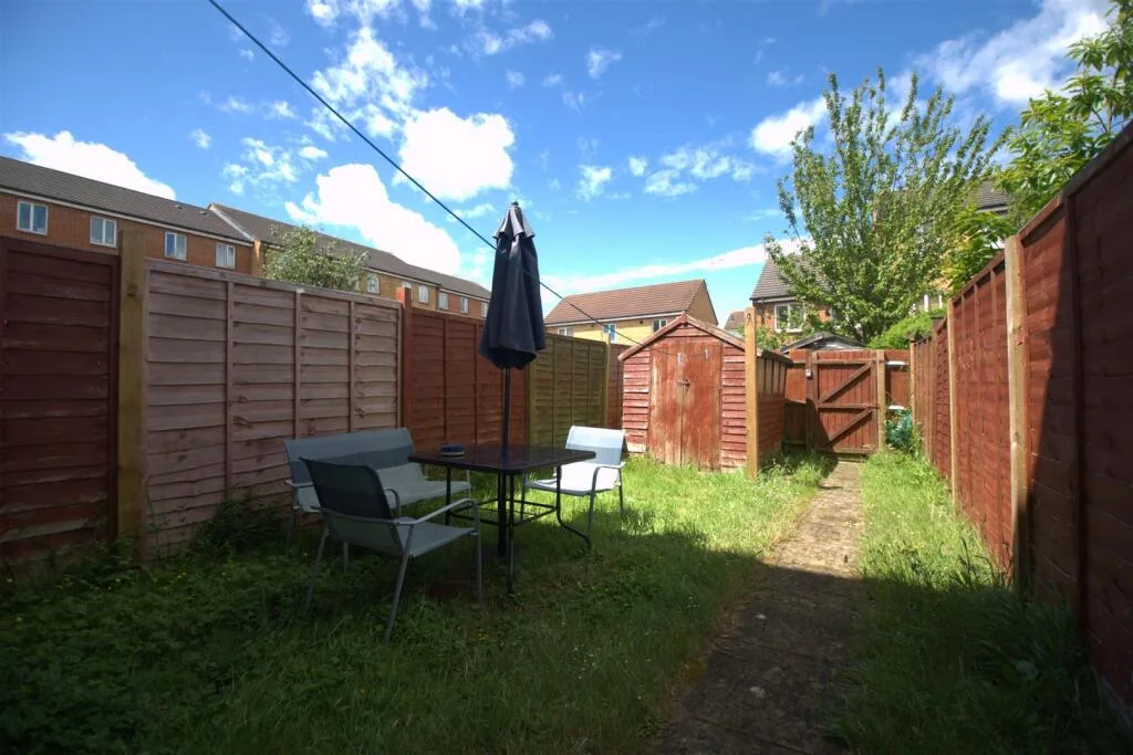 4 bedroom terraced house for rent