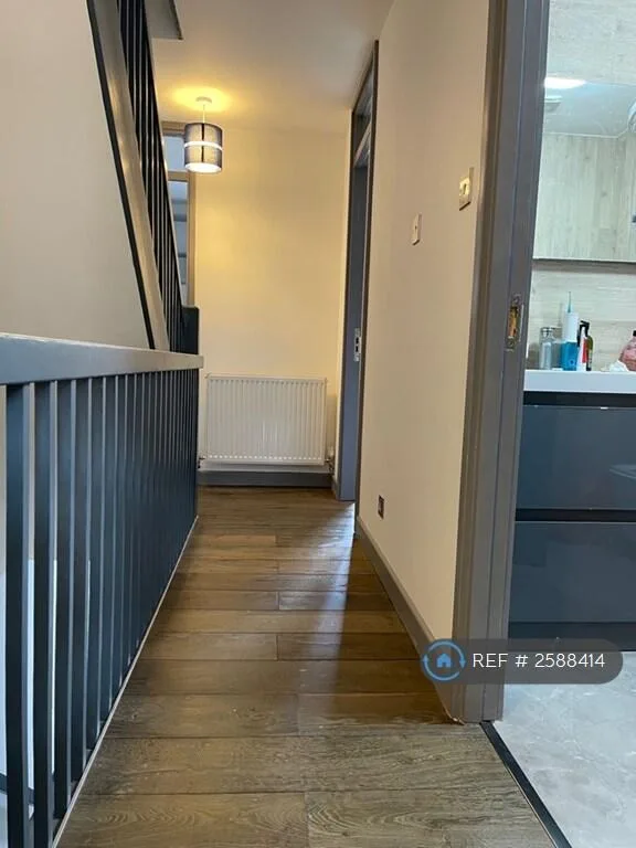 4 bedroom terraced house for rent
