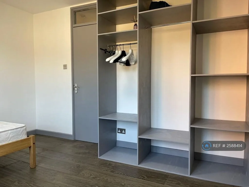 4 bedroom terraced house for rent