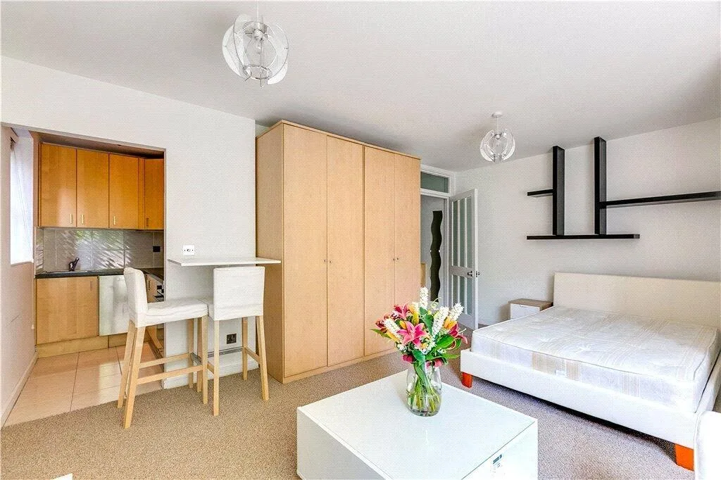 Studio apartment for rent