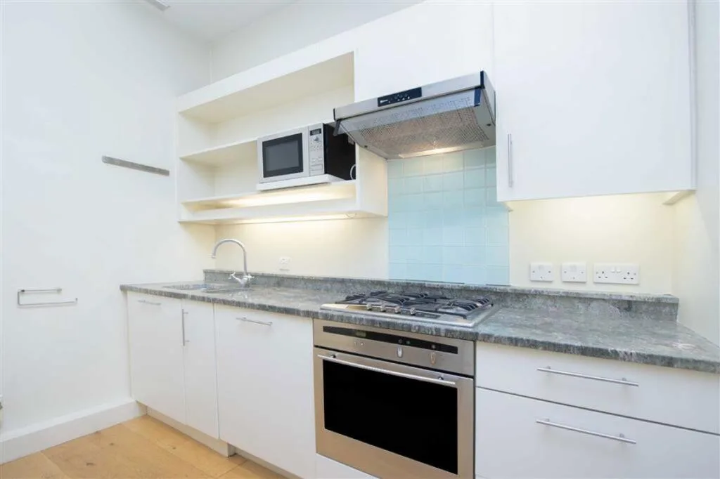 3 bedroom detached house for rent