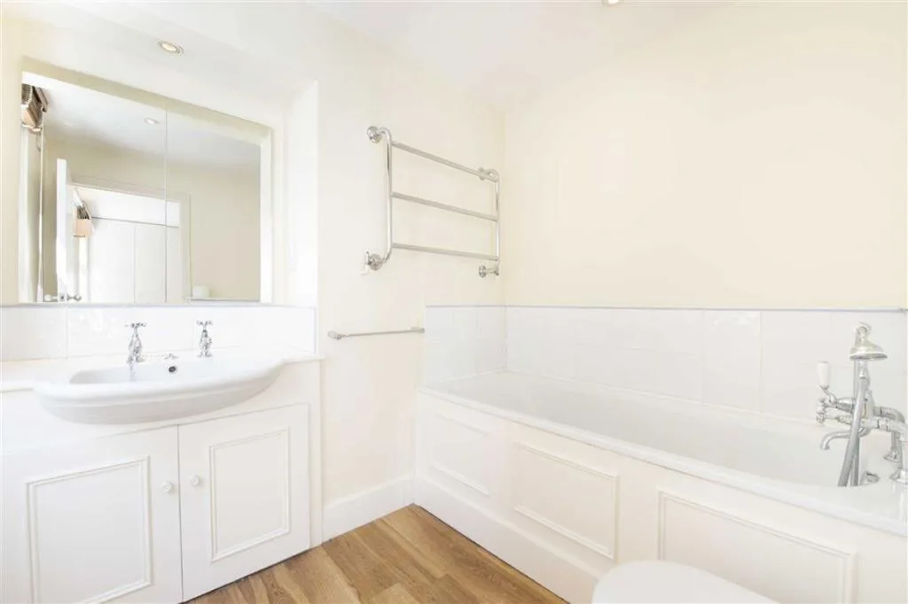 3 bedroom detached house for rent