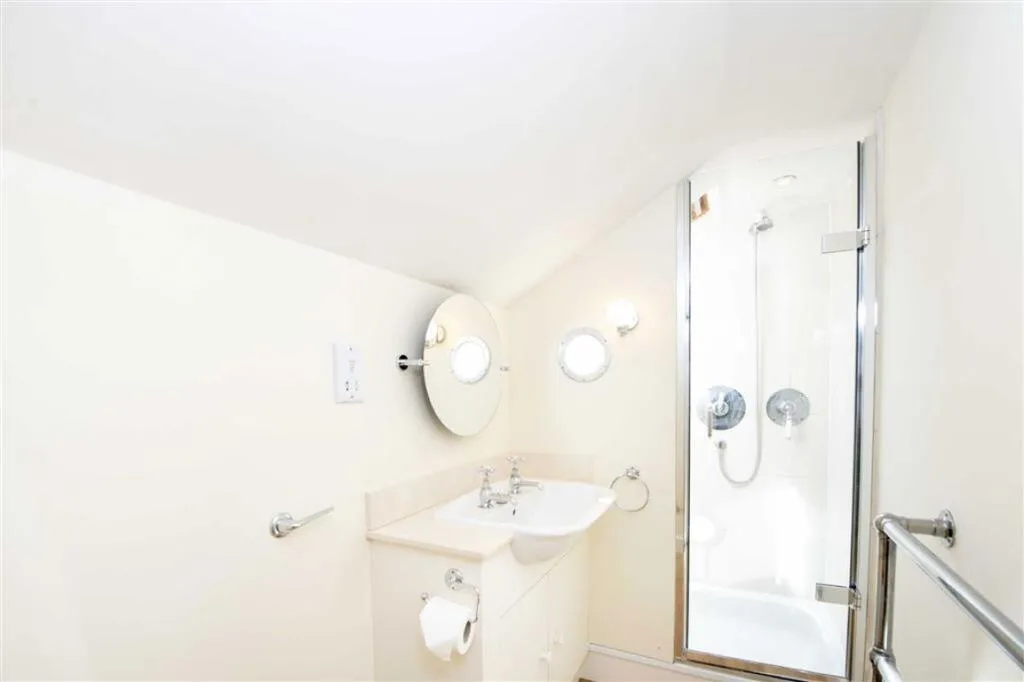 3 bedroom detached house for rent