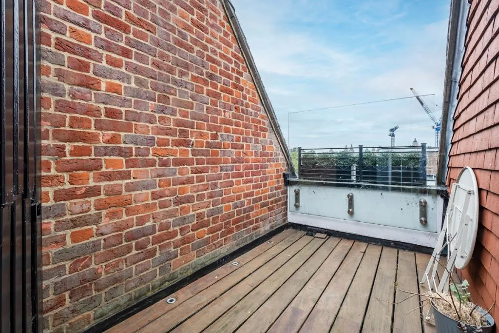 3 bedroom penthouse for rent