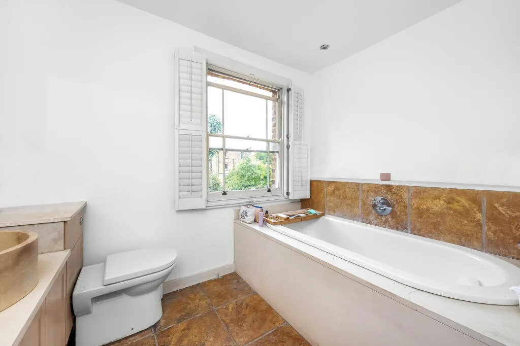 2 bedroom house for rent