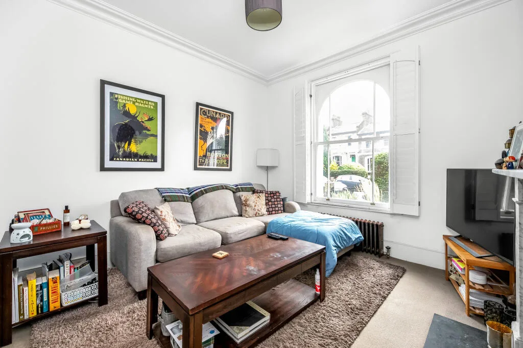 2 bedroom house for rent