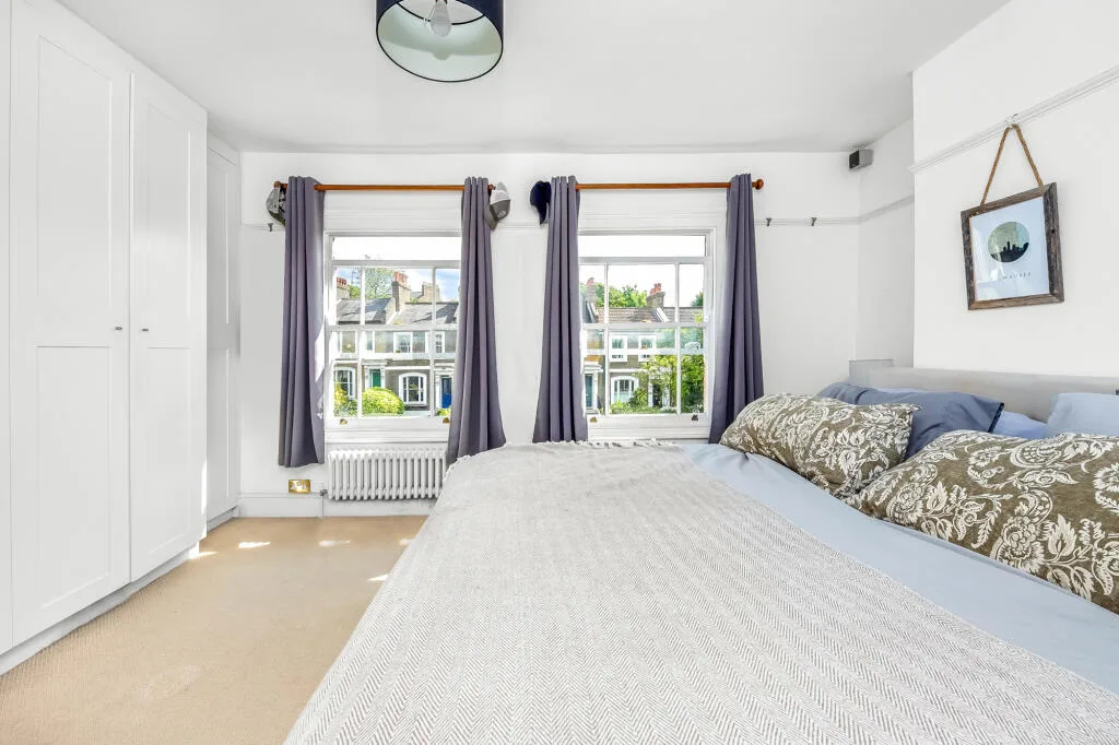 2 bedroom house for rent