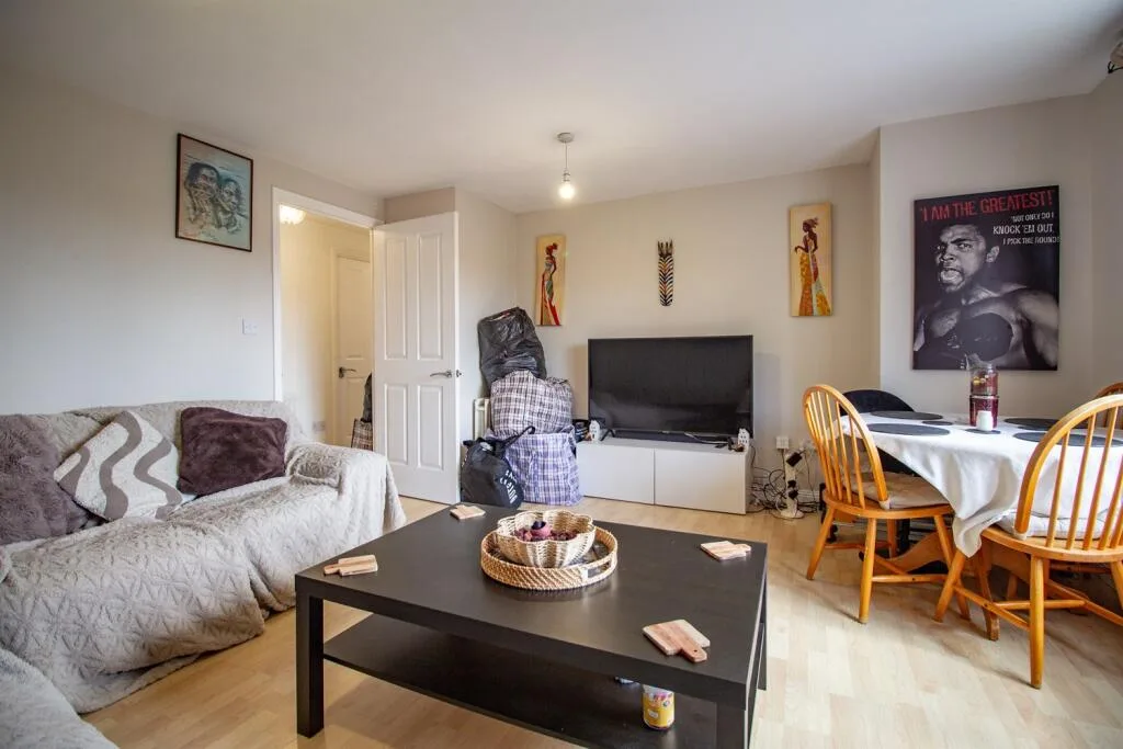 2 bedroom flat for rent