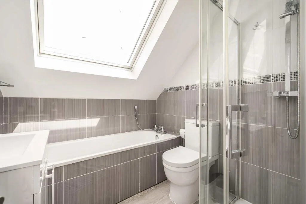 4 bedroom maisonette for rent