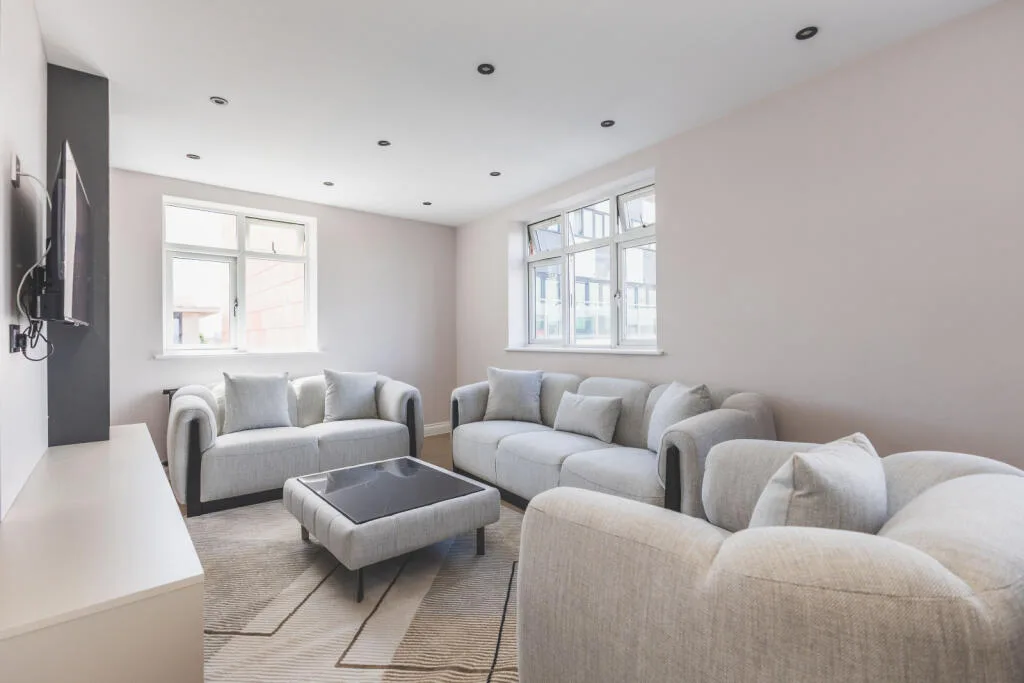 3 bedroom flat for rent
