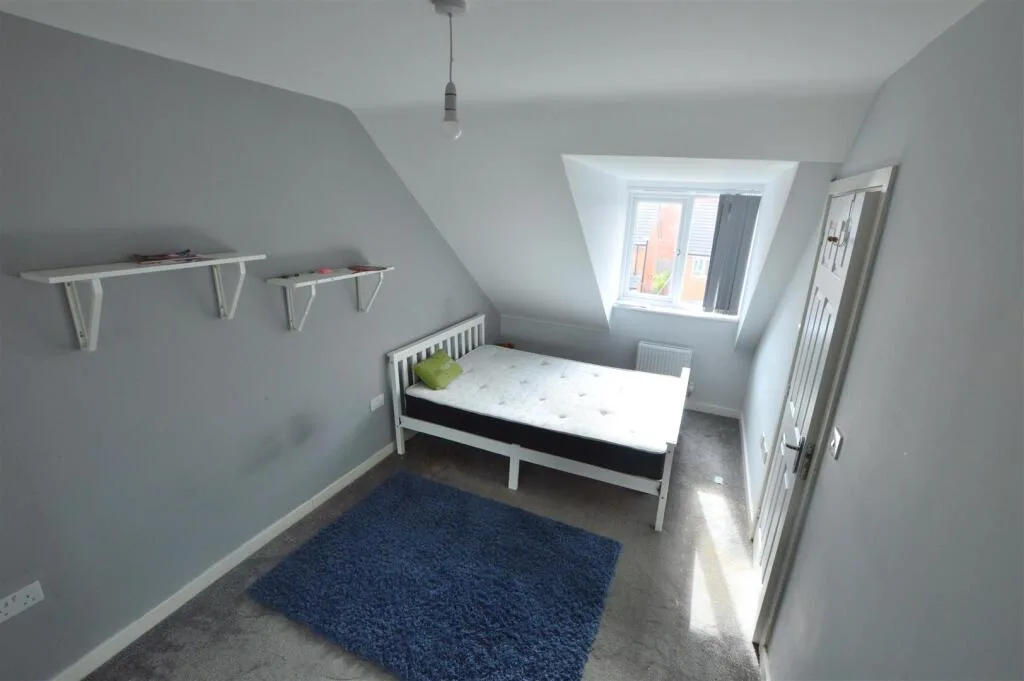 3 bedroom town house for rent