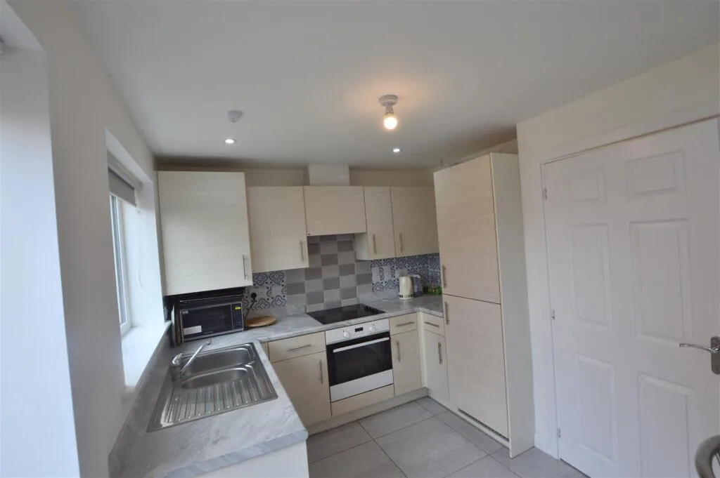 3 bedroom town house for rent