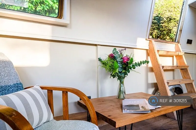 1 bedroom house boat for rent