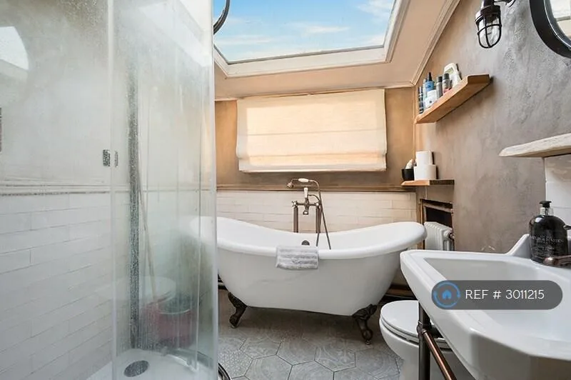 1 bedroom house boat for rent