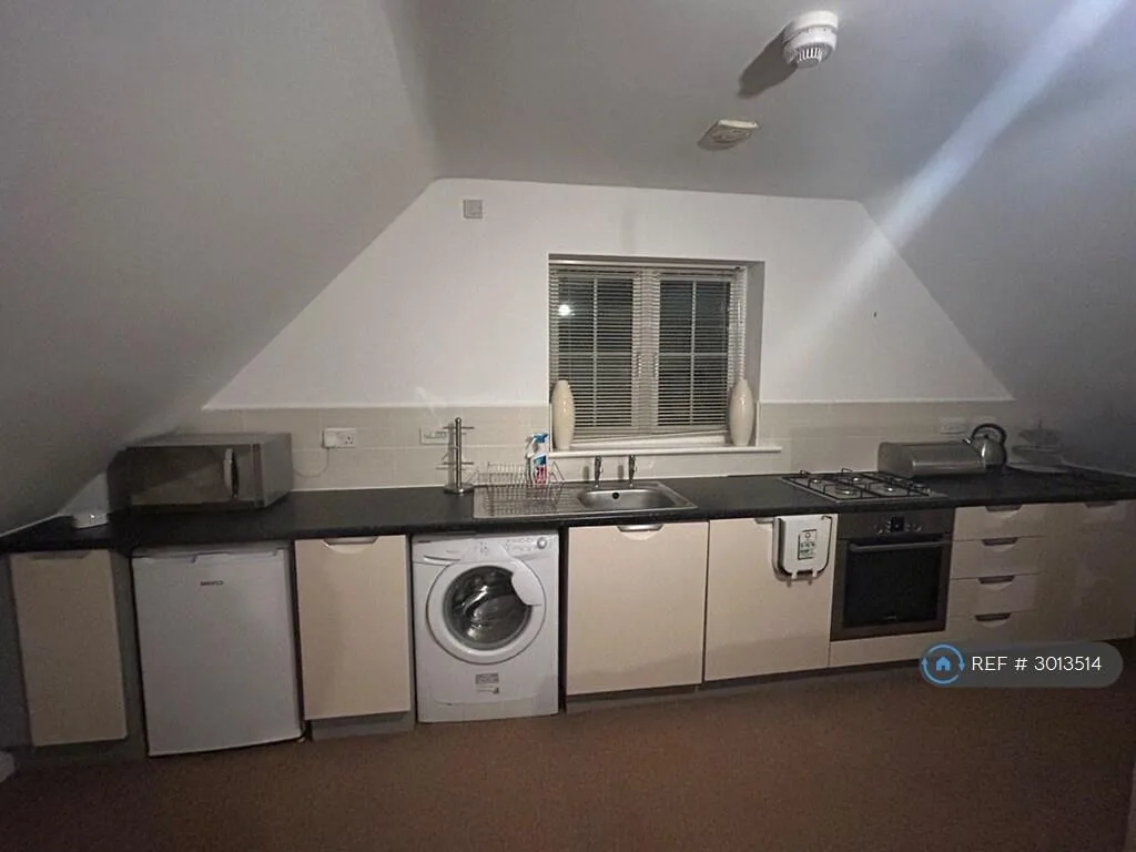 Studio flat for rent