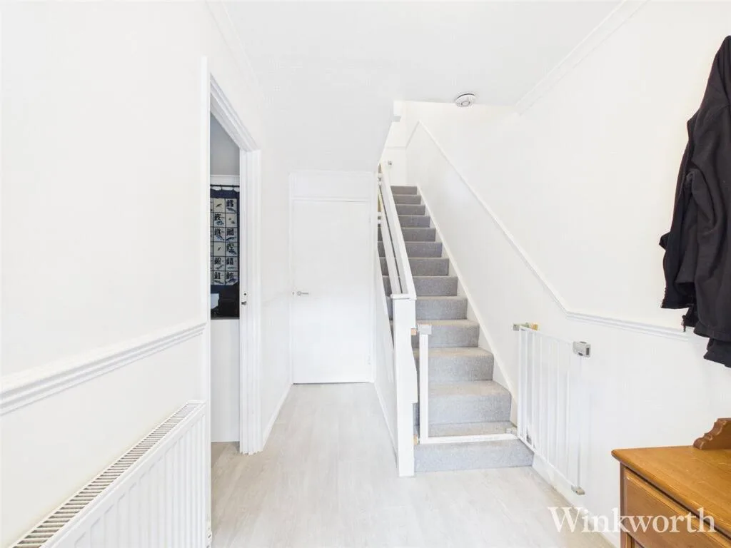2 bedroom end of terrace house for rent