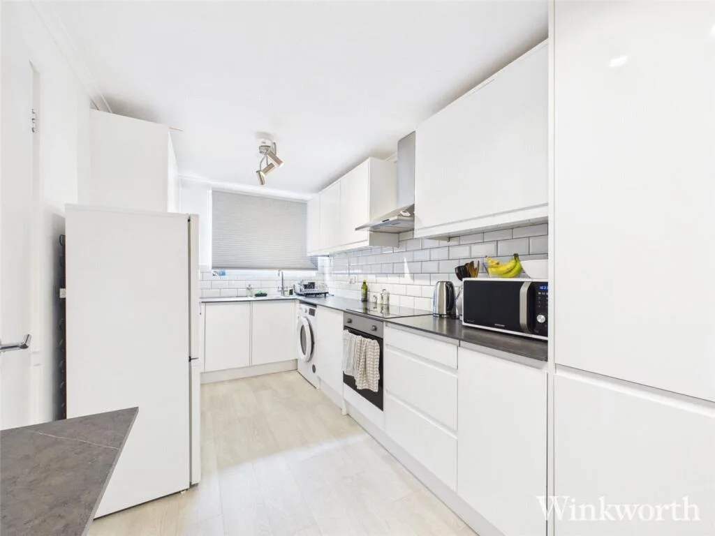 2 bedroom end of terrace house for rent