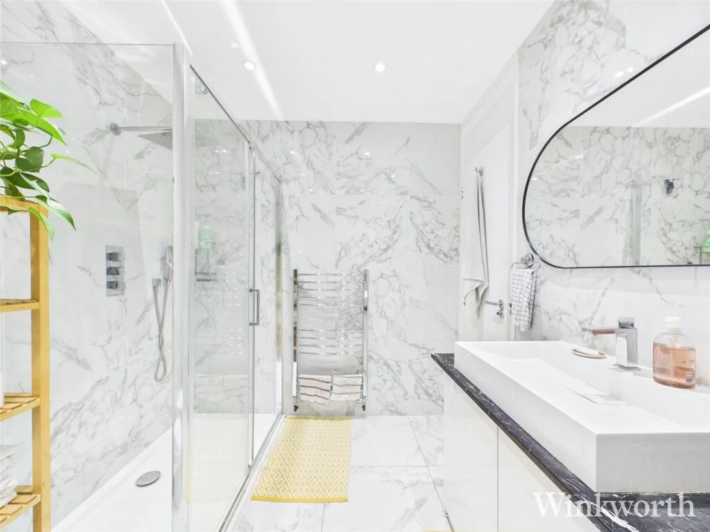 2 bedroom end of terrace house for rent