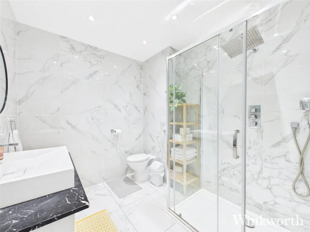 2 bedroom end of terrace house for rent