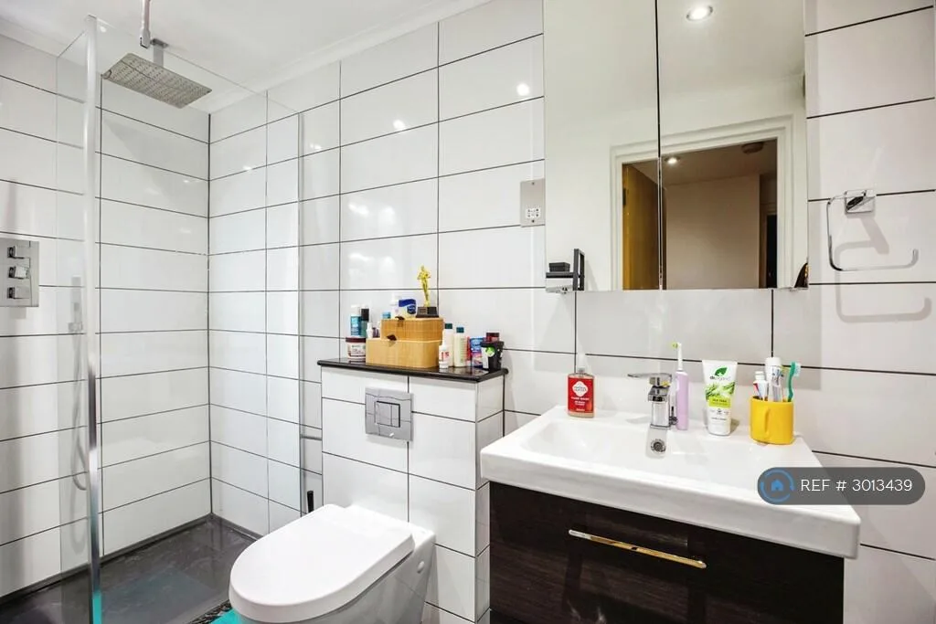 2 bedroom semi-detached house for rent