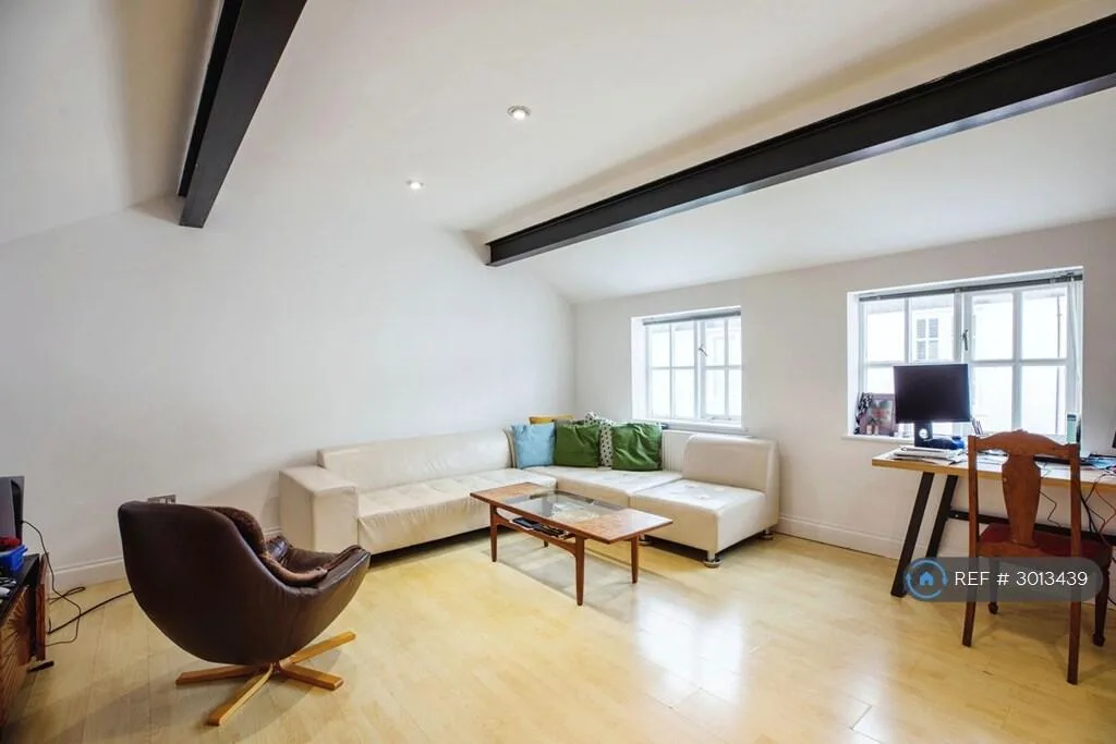 2 bedroom semi-detached house for rent