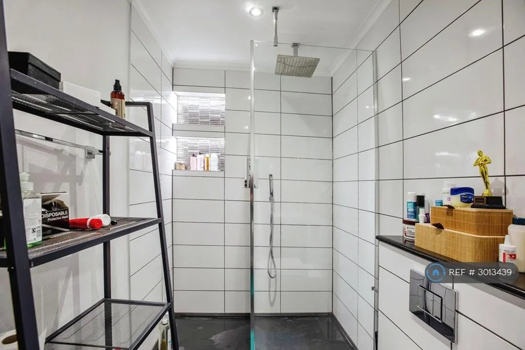 2 bedroom semi-detached house for rent