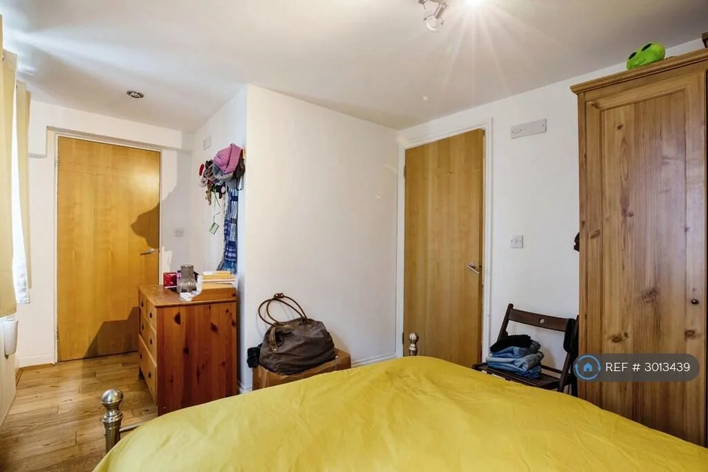 2 bedroom semi-detached house for rent