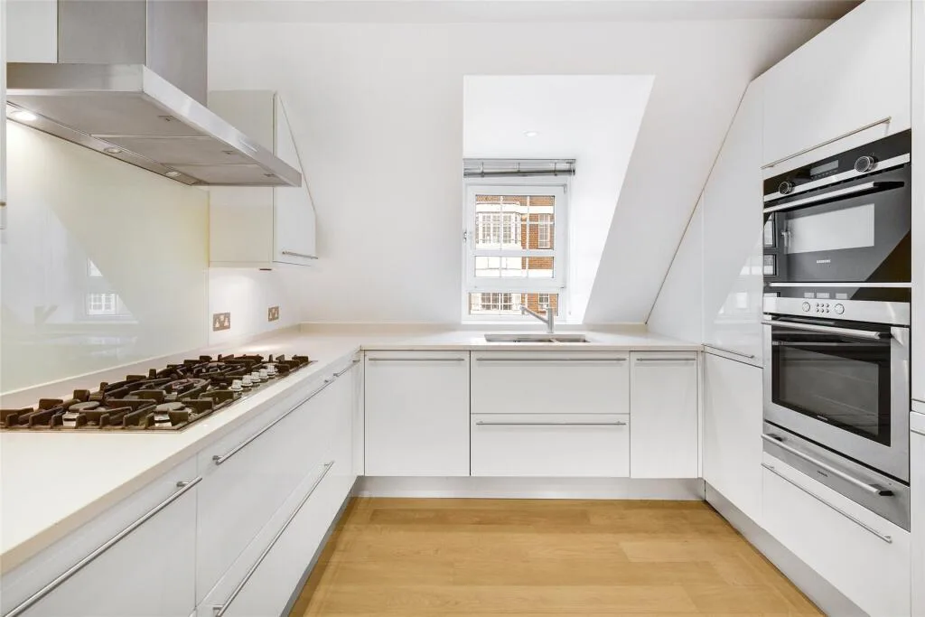 3 bedroom flat for rent