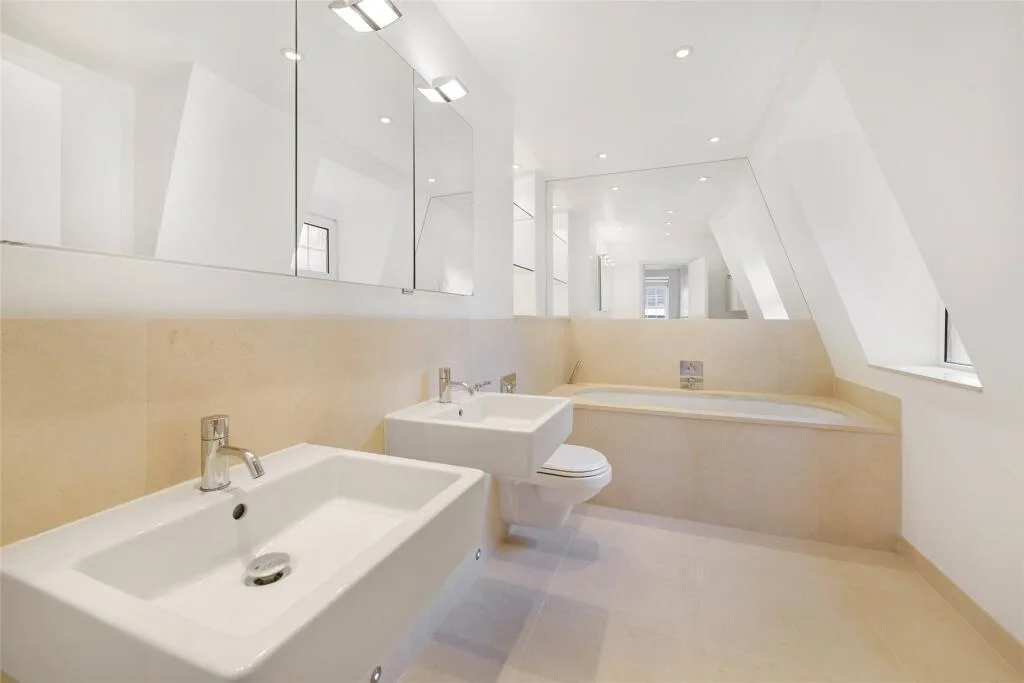 3 bedroom flat for rent