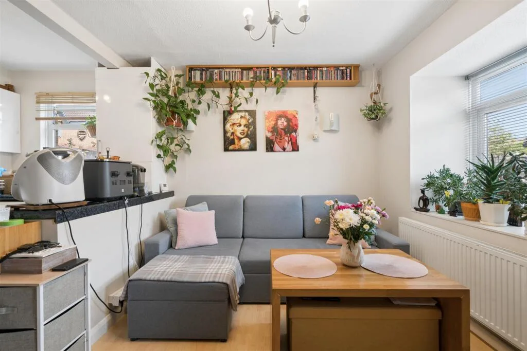 1 bedroom end of terrace house for rent