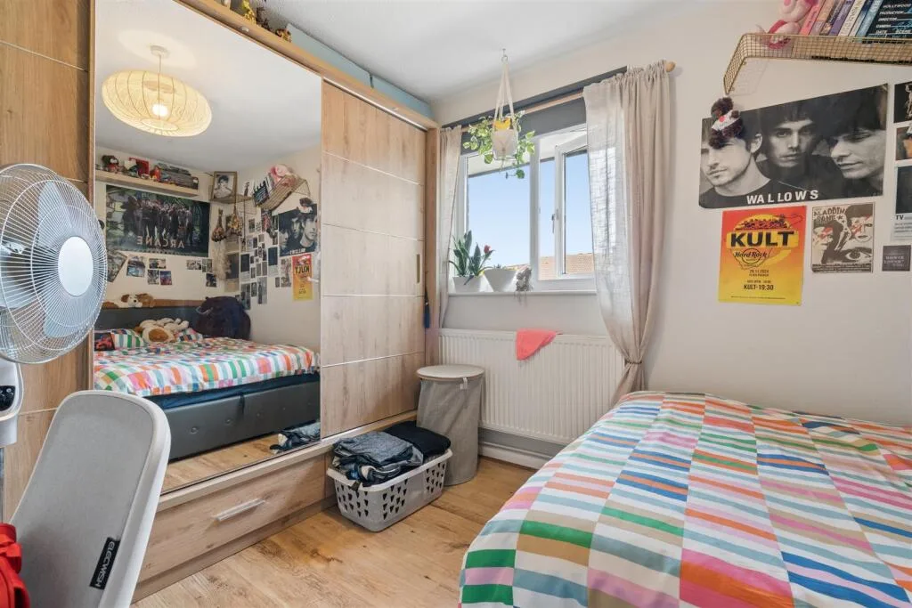 1 bedroom end of terrace house for rent