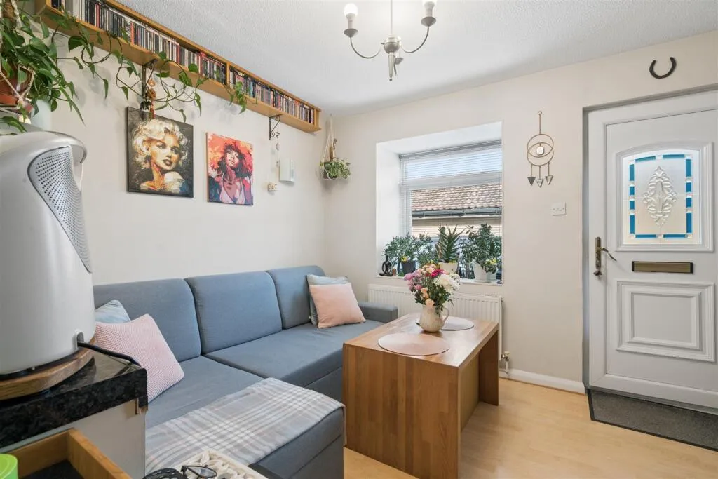 1 bedroom end of terrace house for rent