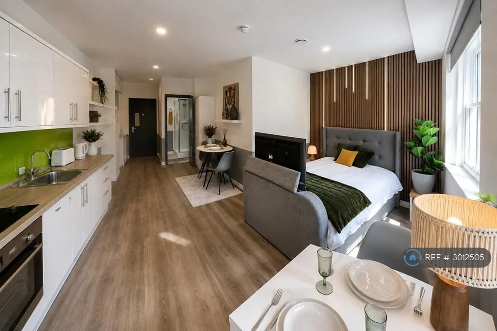 Studio flat for rent