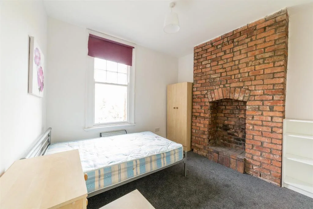 4 bedroom apartment for rent