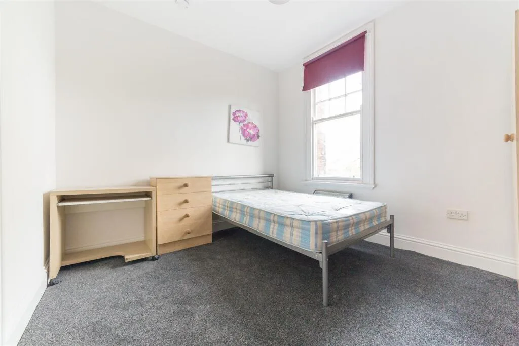 4 bedroom apartment for rent