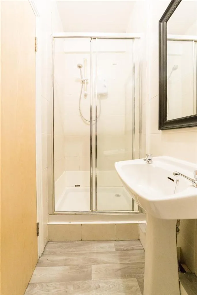 4 bedroom apartment for rent