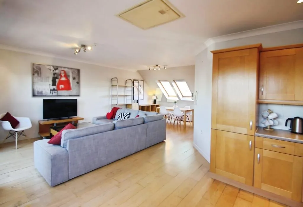 3 bedroom flat for rent