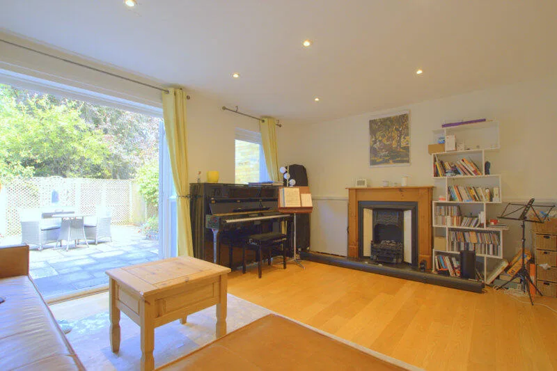 2 bedroom terraced house for rent