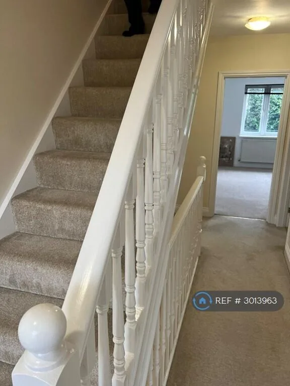4 bedroom semi-detached house for rent