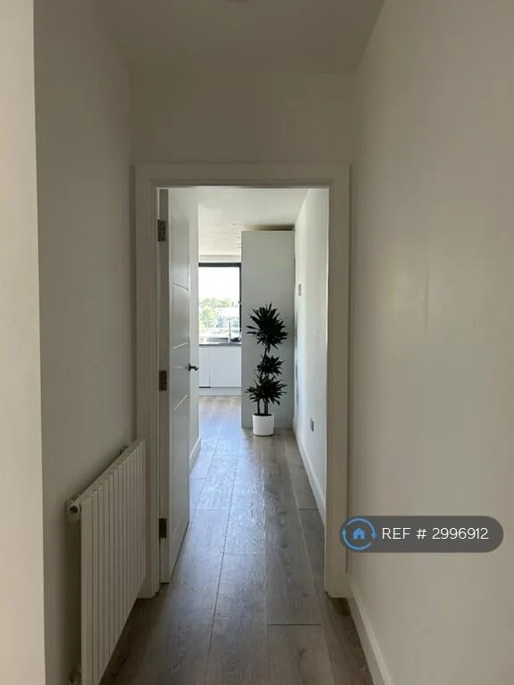 2 bedroom penthouse for rent