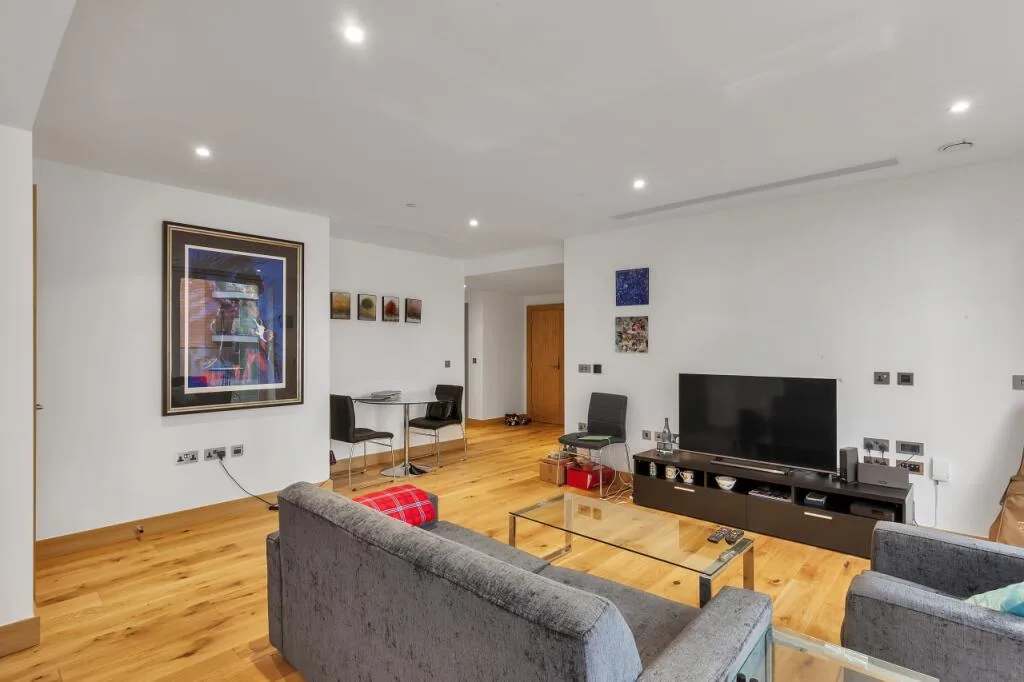 2 bedroom detached house for rent